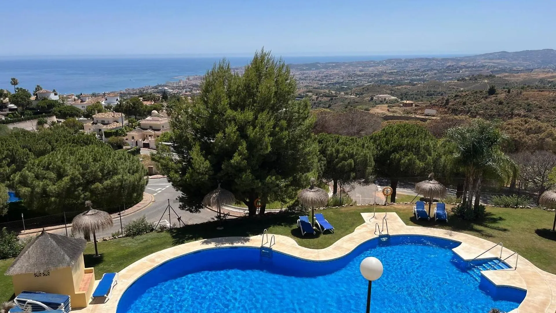 New Renovated Townhouse With Sea View And Jacuzzi Villa Málaga Spanien
